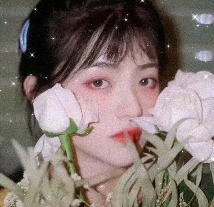 我和精神小妹同居 AI同人短剧 场景：四人共同在阳台